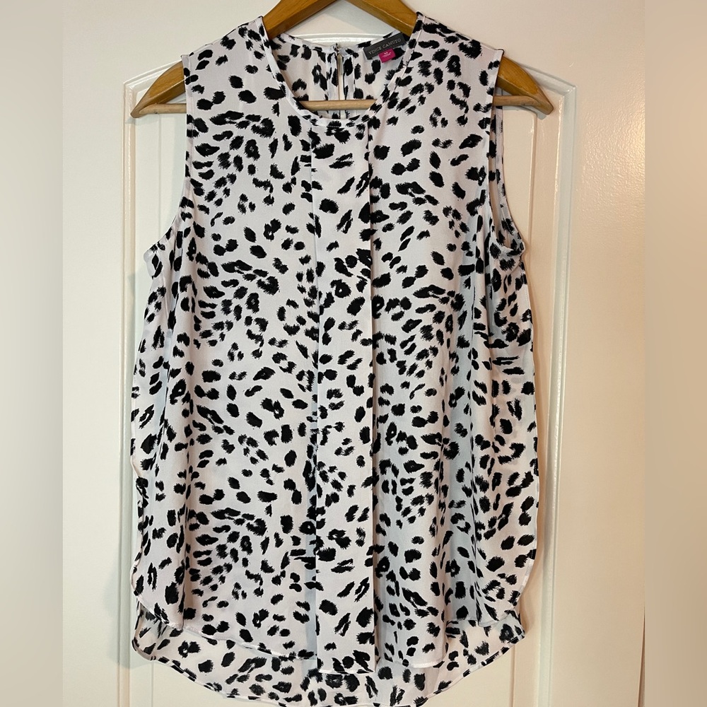 Vince Camuto M top